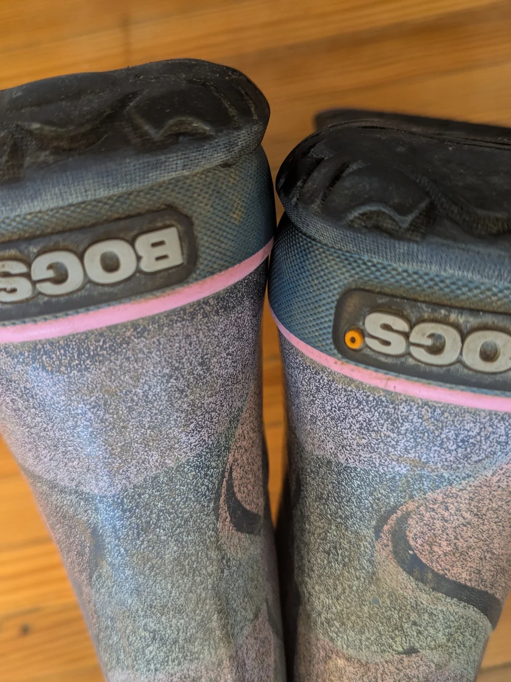 Bogs Kids Multicolor Pink and Gray Camo Rain Boots